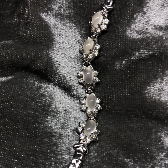 Gemstone Six Opal Bracelet Silver color - Picture 7 of 8